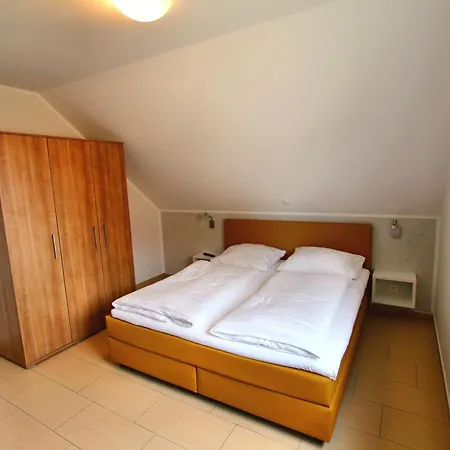 アパート Huegel Maisonette Göhren-Lebbin